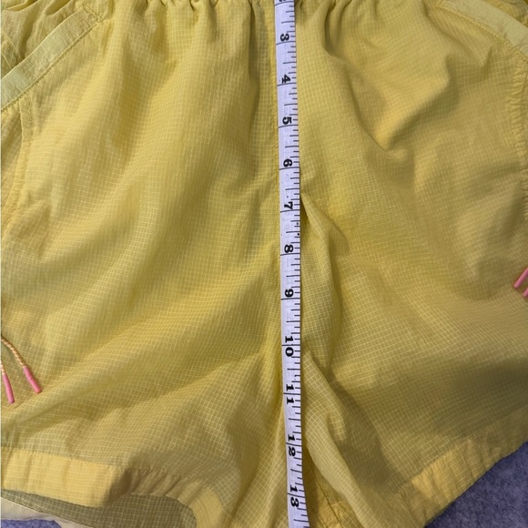 Outdoor Voices Yellow Women's Cargo Shorts - Picture 8 of 9